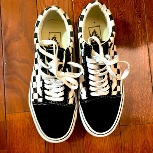 Gently Used Checkered Black/White Platform Vans Old Skool